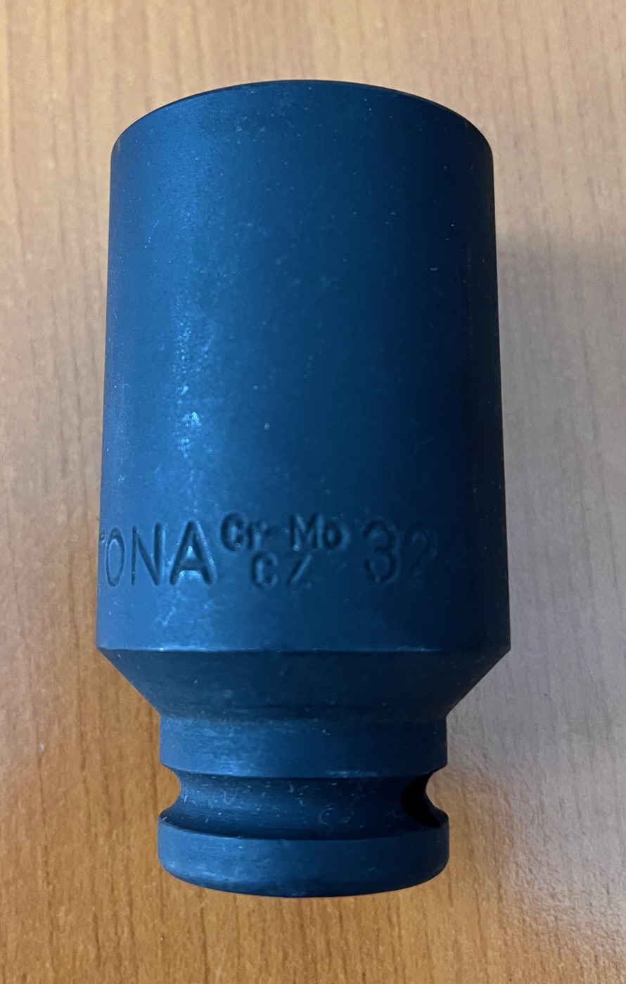 TONA Hlavice 1/2" 6hranná metrická prodloužená 32mm, kovaná