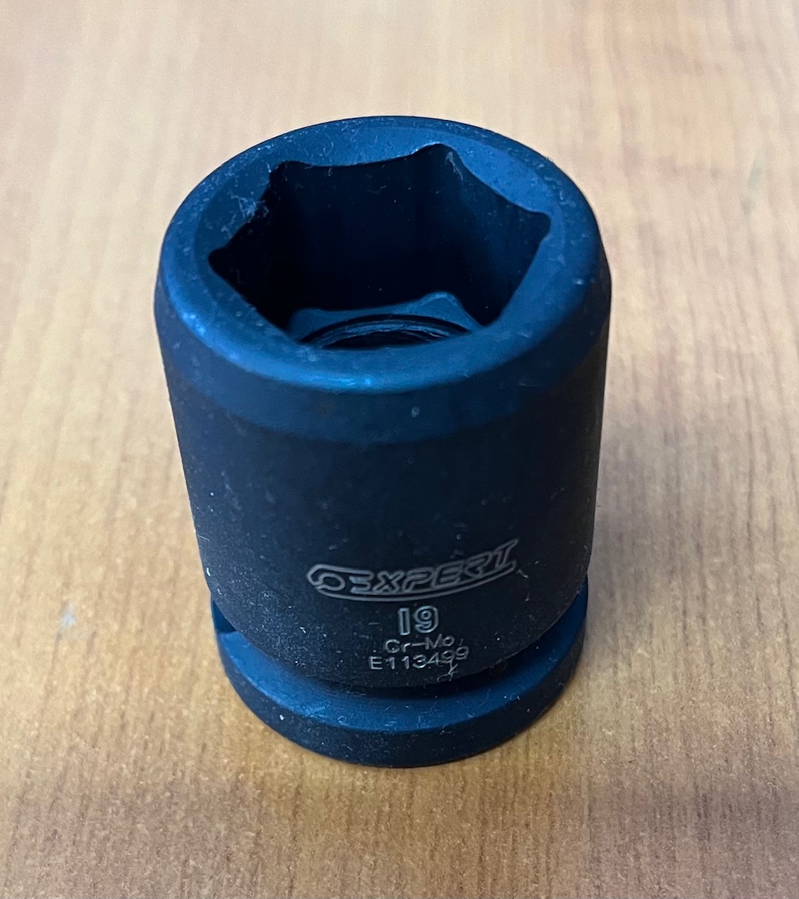 TONA EXPERT Hlavice 1/2" 6hranná metrická 19mm, kovaná, E113499