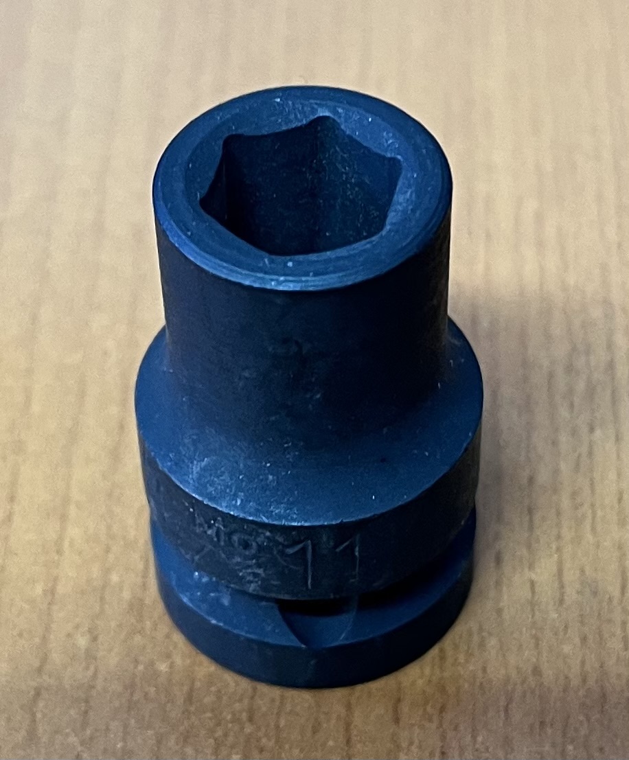 TONA Hlavice 1/2" 6hranná metrická 11mm, kovaná