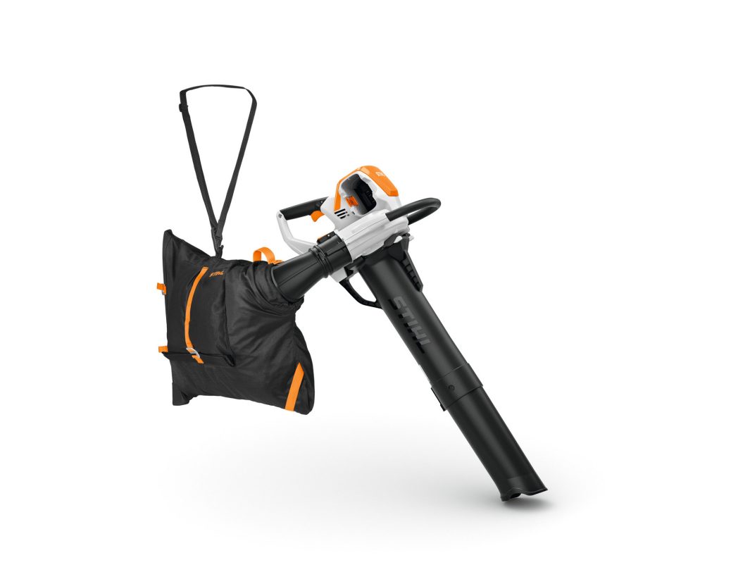 STIHL SHA 140 Akumulátorový vysavač s funkcí drcení