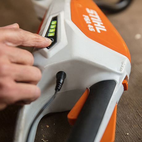 Stihl FSA 45 Akumulátorový vyžínač s integrovaným akumulátorem