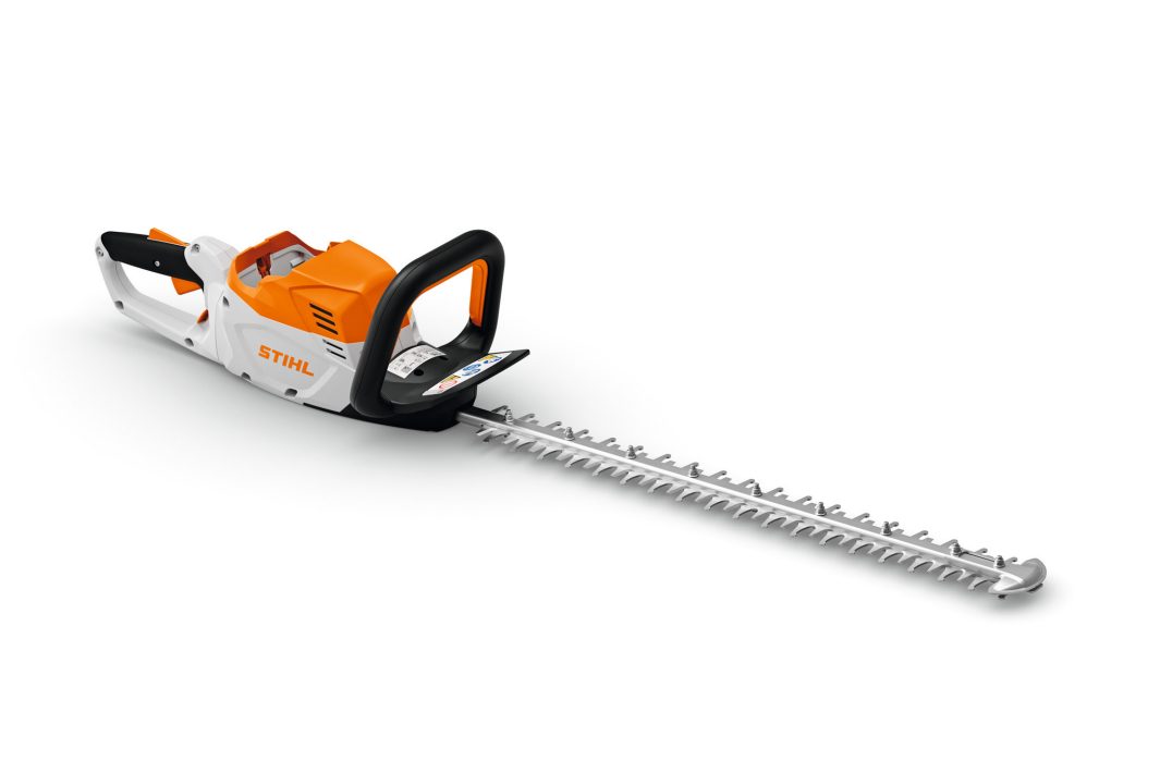 STIHL Aku nůžky HSA 60 SET s akumulátorem AK 10 a nabíječkou AL 101