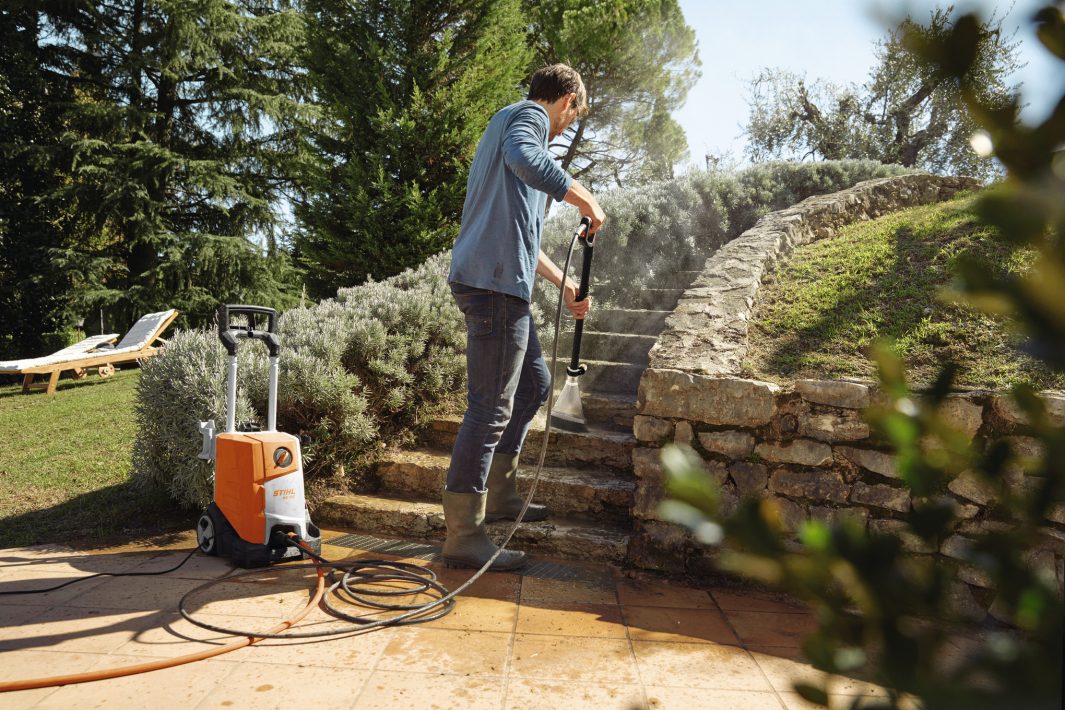 Stihl RE 110 Tlakový čistič + 1 rok záruky navíc